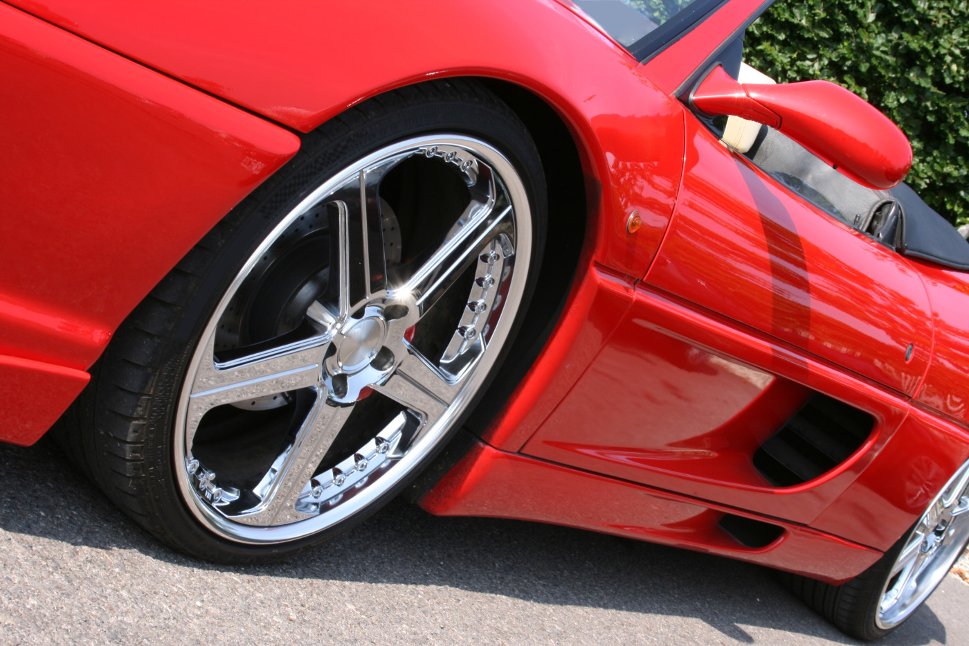 Custom Rims West Palm Beach FL – Improve your vehicle performance and safety with aftermarket rims.